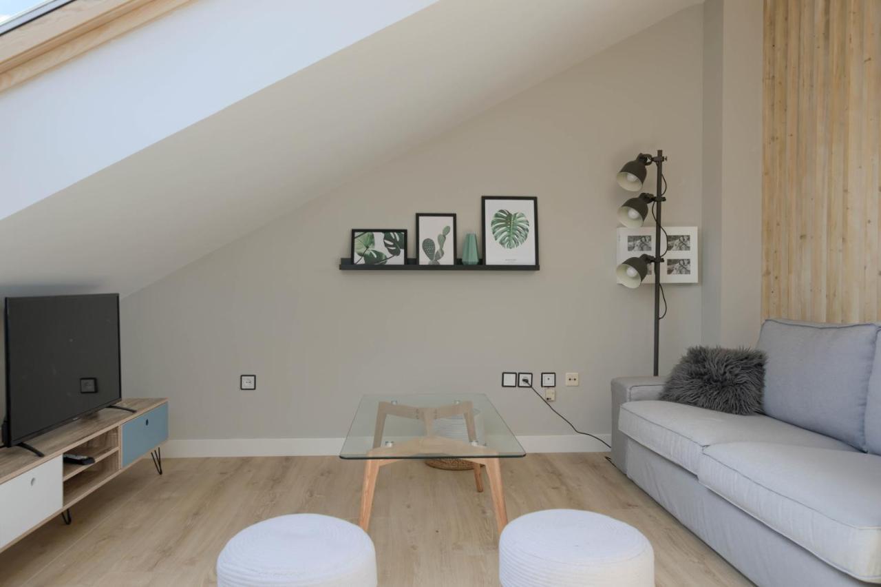 La Plaza-Atico Apartment บีญาฟรังกา เด ลอสบาร์รอส ภายนอก รูปภาพ